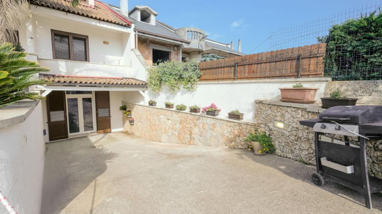Dependance Specchia With Pool Apartment Bagian luar foto
